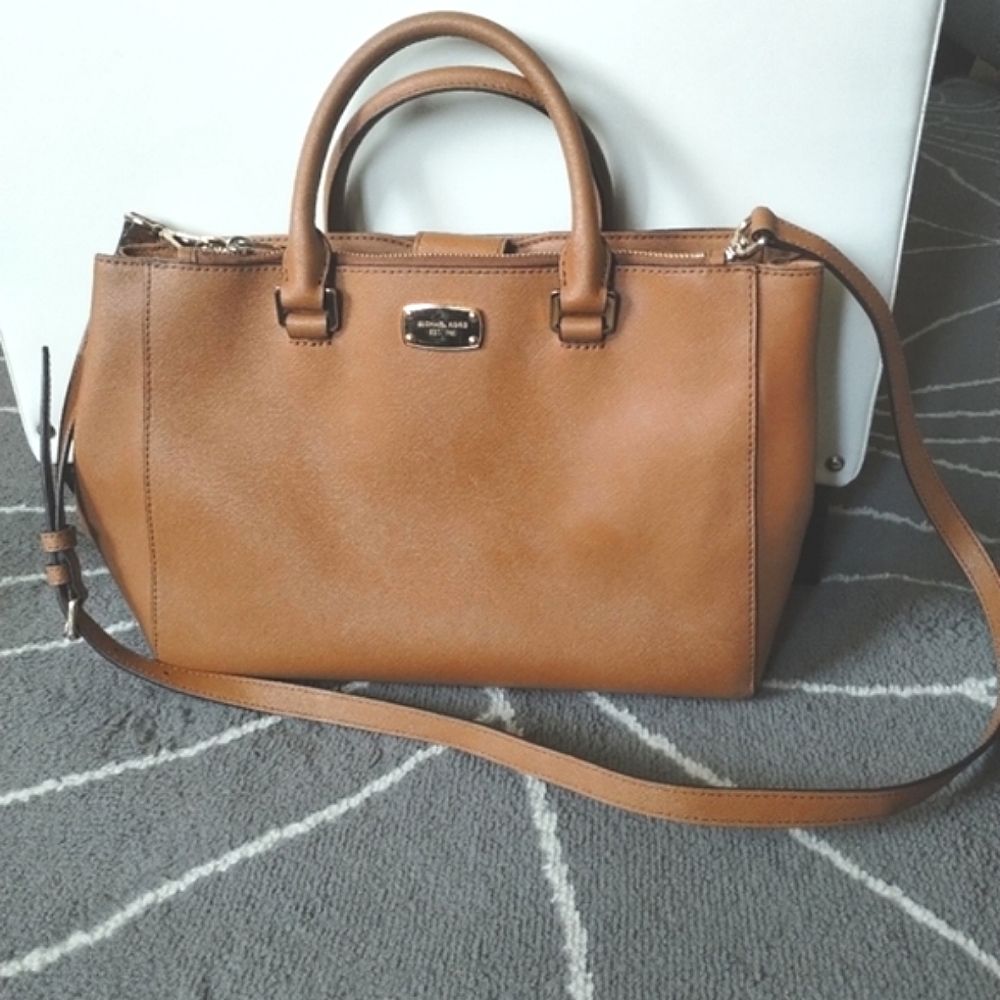 Michael Kors Saffiano Leather "Kellen "Convertible Satchel /Tote /Crossbody